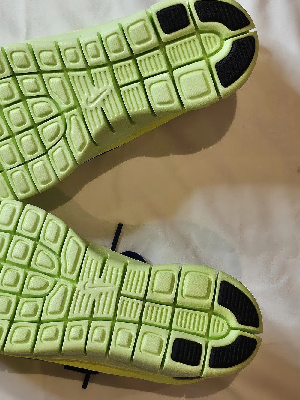 Nike Kids' Neon Yellow and Navy Athletic Sneakers Size 13C